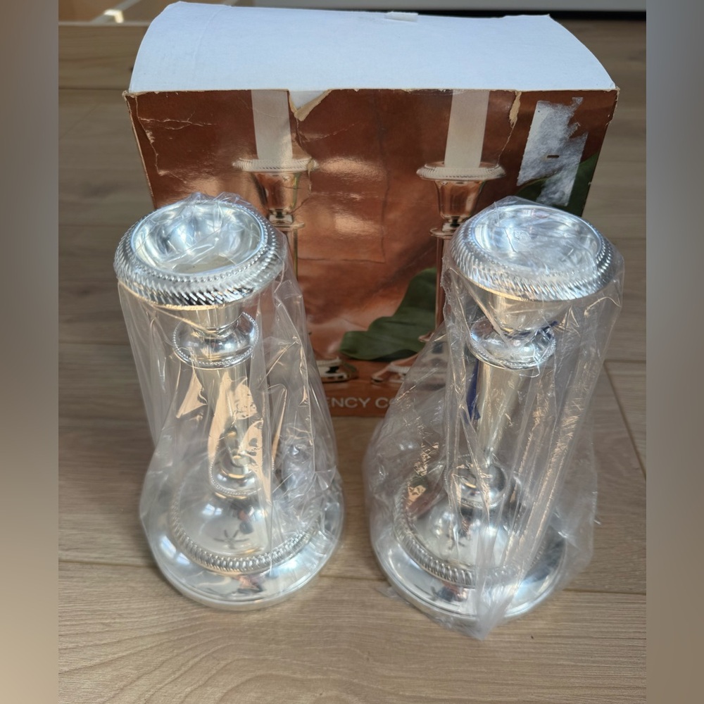 International Silverplate England REGENCY Console Tarnish Free Candle Holders
